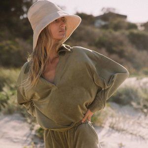 Araminta James Velour V Sweatshirt Khaki SOLD OUT online NWT